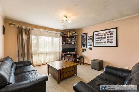 Property photo of 10 Polly Woodside Drive Altona Meadows VIC 3028