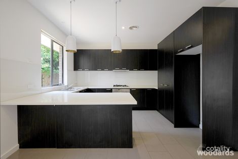 Property photo of 2/27 Surrey Street Box Hill South VIC 3128