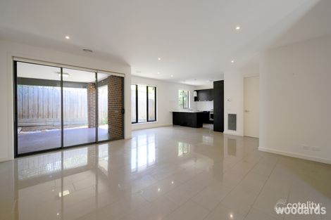 Property photo of 2/27 Surrey Street Box Hill South VIC 3128