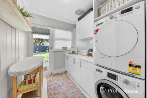 Property photo of 41 Maybach Way Dianella WA 6059