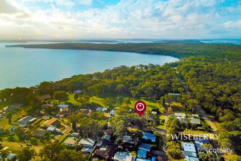 42 Findlay Ave, Chain Valley Bay, NSW 2259