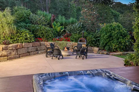 Property photo of 33 Macleay Circuit Upper Coomera QLD 4209