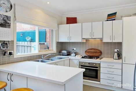 Property photo of 20 Greenham Place Kensington VIC 3031