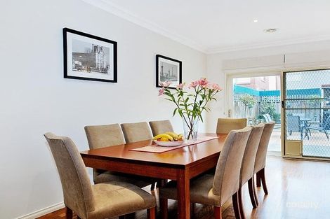 Property photo of 20 Greenham Place Kensington VIC 3031