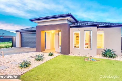 Property photo of 13 Lamington Drive Tarneit VIC 3029