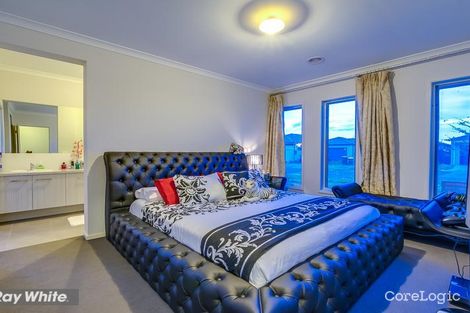 Property photo of 13 Lamington Drive Tarneit VIC 3029