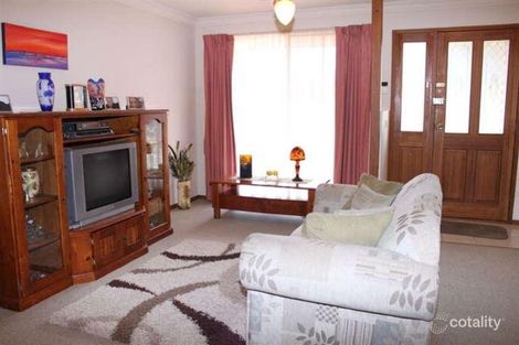 Property photo of 5 Rosewin Court Carrum Downs VIC 3201