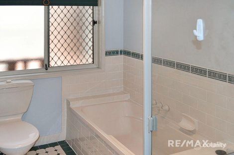 Property photo of 62 Flinders Crescent Forest Lake QLD 4078