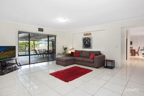 Property photo of 1 Buncrana Terrace Banora Point NSW 2486