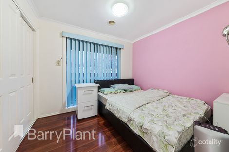 Property photo of 10 Feldspar Close St Albans VIC 3021