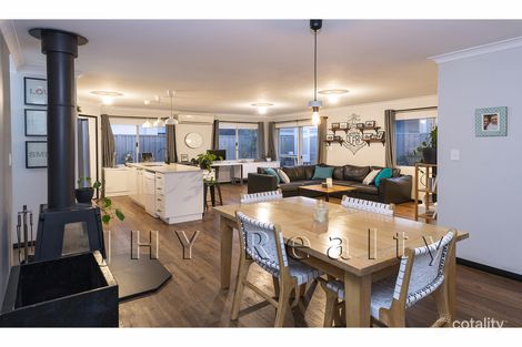 Property photo of 19 Ballard Loop Dunsborough WA 6281