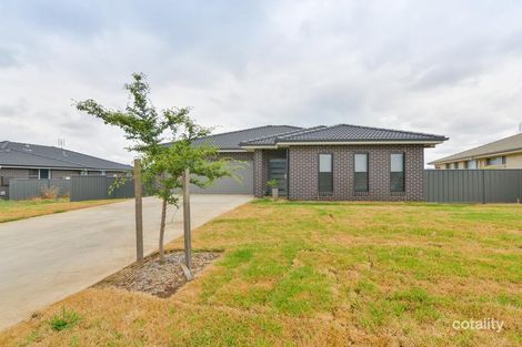 Property photo of 8 Lorikeet Drive Calala NSW 2340