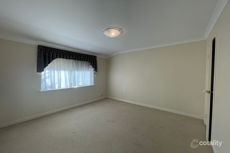 Property photo of 21 Edgbaston Crescent Port Kennedy WA 6172