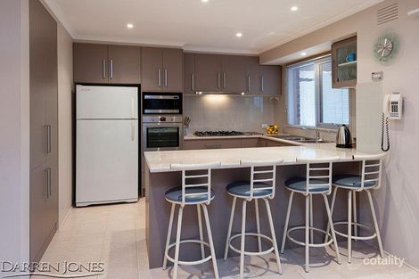 Property photo of 3 Yaralla Crescent St Helena VIC 3088
