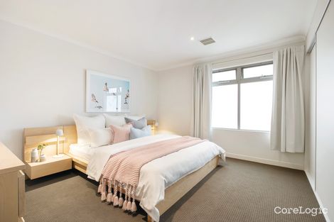 Property photo of 9B Small Road Bentleigh VIC 3204