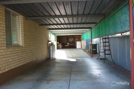 Property photo of 23 Carinya Gardens Katanning WA 6317