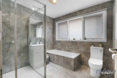 Property photo of 14 Mount Eagle Way Wyndham Vale VIC 3024