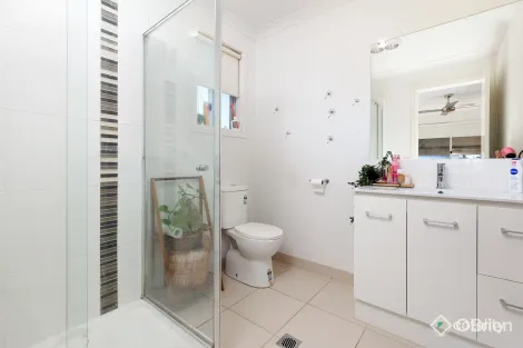 Property photo of 11 Macarthur Street Lavington NSW 2641