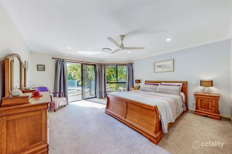 Property photo of 19 Maltravers Drive Arundel QLD 4214