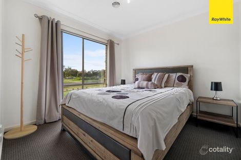 Property photo of 1 Poplar Close Melton VIC 3337