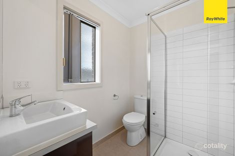 Property photo of 1 Poplar Close Melton VIC 3337