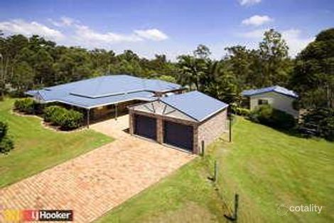 10 Drapers Rd, Eatons Hill, QLD 4037