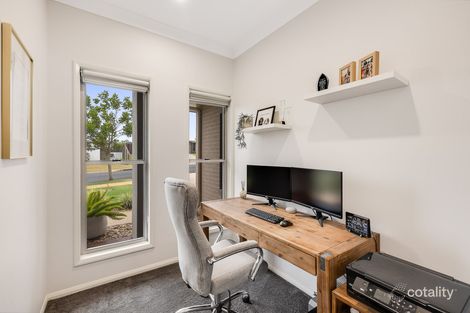 Property photo of 98 Webcke Crescent Kleinton QLD 4352