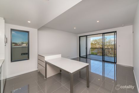 Property photo of 8/35 Clarence Road Indooroopilly QLD 4068