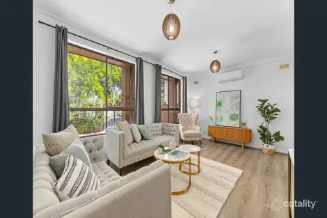 14 Charles St, Seddon, VIC 3011