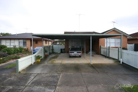 10 Hitchcock St, Breakwater, VIC 3219