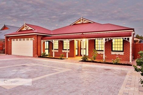 Property photo of 12 Limerick Crescent Darch WA 6065