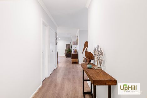 Property photo of 4 Charolais Way Clyde North VIC 3978