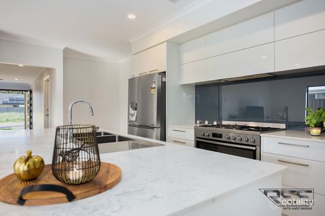 Property photo of 21 Donovan Street Haynes WA 6112