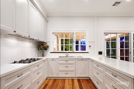 Property photo of 1 Derby Parade Caulfield North VIC 3161