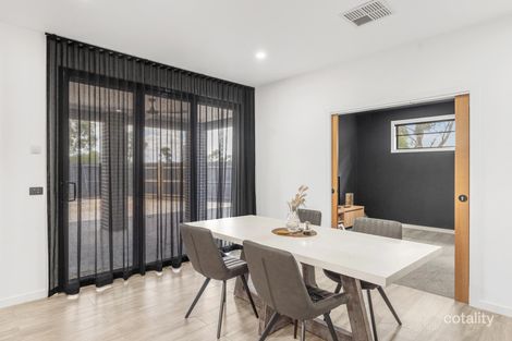 Property photo of 34 Cotton Field Way Brookfield VIC 3338
