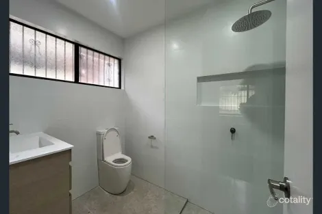 24 Woodhouse Dr, Ambarvale, NSW 2560