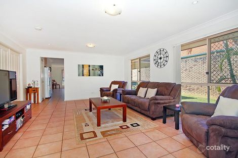 Property photo of 4 Chestnut Place Forest Lake QLD 4078