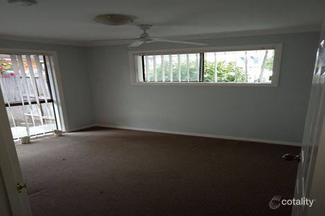 Property photo of 1/7 Merrimac Boulevard Broadbeach Waters QLD 4218