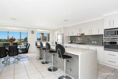 Property photo of 35 Peppermint Circuit Woonona NSW 2517