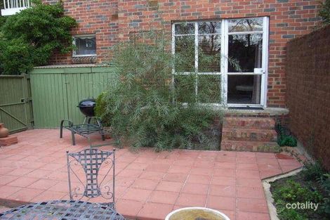 Property photo of 1/62 Napier Crescent Essendon VIC 3040