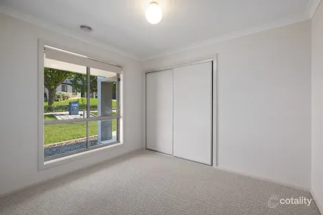 Property photo of 8 Killarney Court West Wodonga VIC 3690