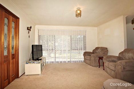 Property photo of 22 Dunbar Avenue Cranbourne VIC 3977