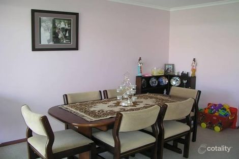 Property photo of 13 Constance Court Narre Warren VIC 3805