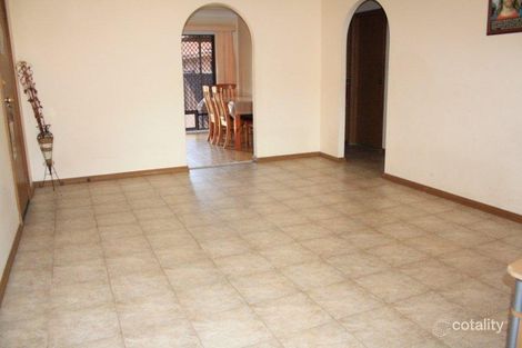 Property photo of 2/2 Bensley Road Macquarie Fields NSW 2564