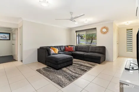 Property photo of 1 Blyth Avenue Gracemere QLD 4702