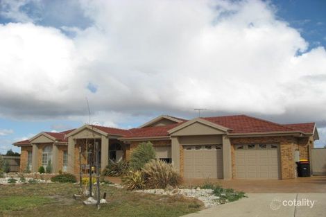54 Castlewellan Bvd, Hillside, VIC 3037
