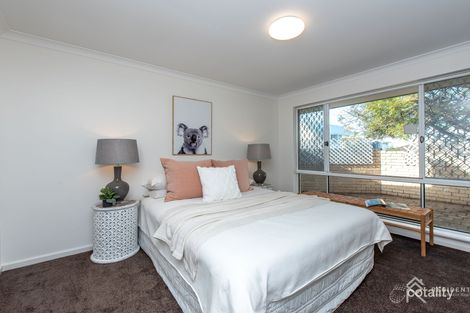 Property photo of 18 Hartog Street Innaloo WA 6018