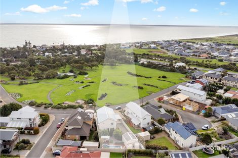 Property photo of 16 Arcadia Crescent Sellicks Beach SA 5174