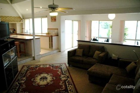 Property photo of 10 Bascombe Rise Hillarys WA 6025