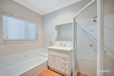 Property photo of 18 Elliott Street Hawthorne QLD 4171